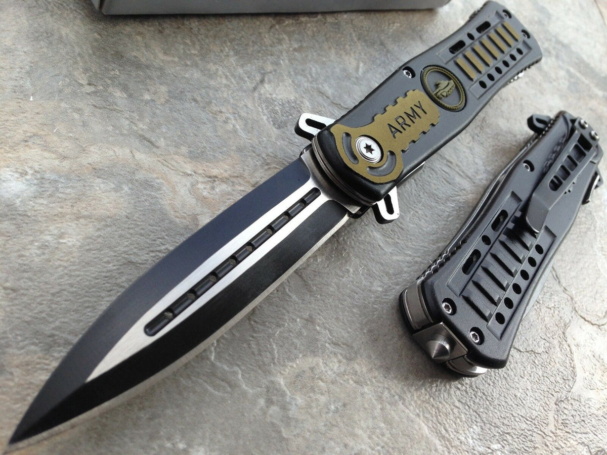 Military Knives