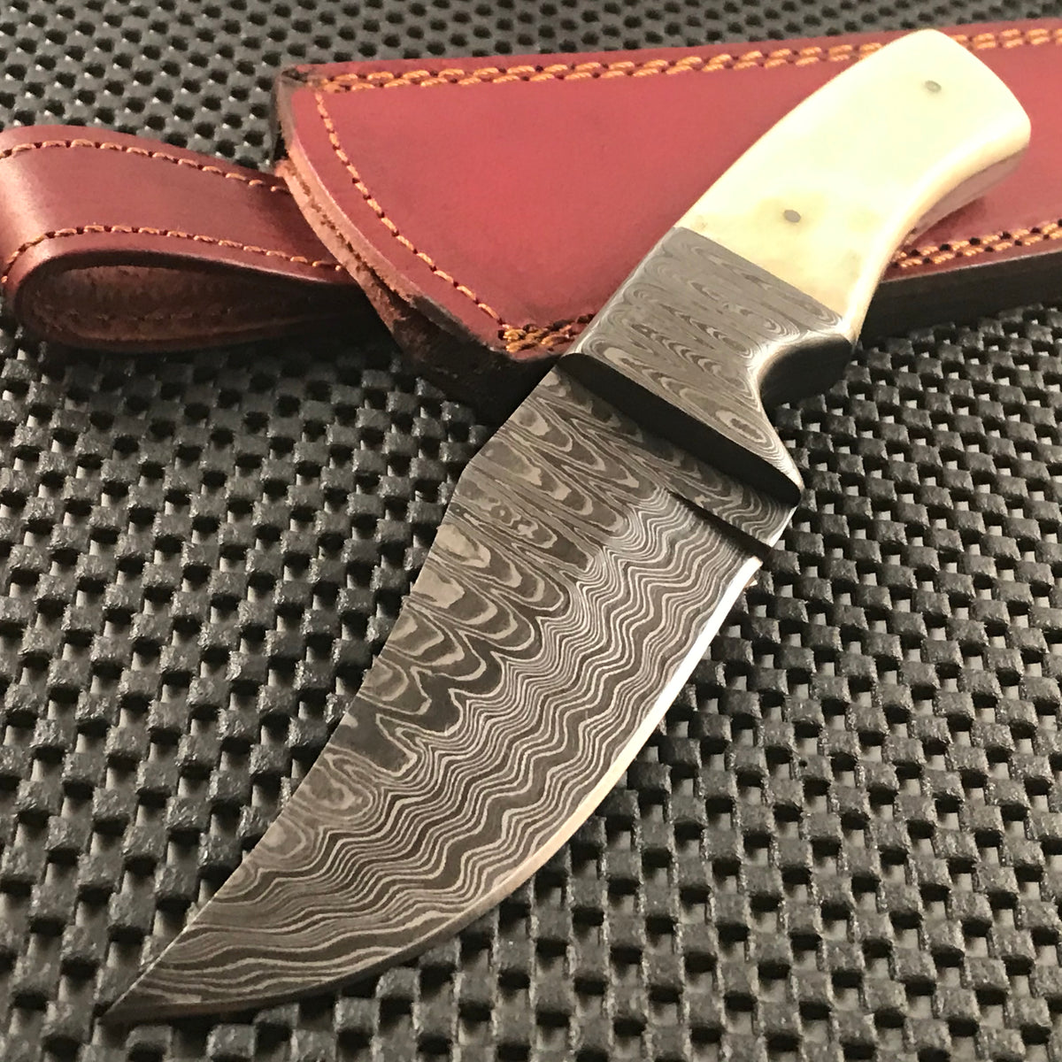 Damascus Steel Raindrop Pattern Outdoor Knife With Gray Micarta Handle