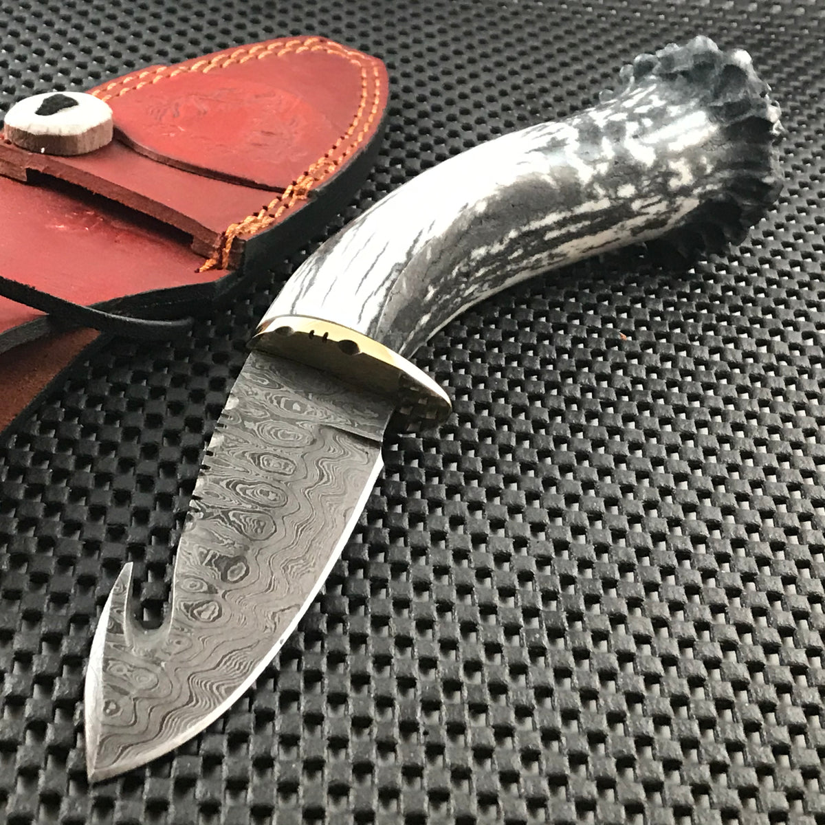 Damascus Steel Gut Hook Knife For Skinning Hunting 9 inch Fixed Blade Stag  Handle Leather Sheath