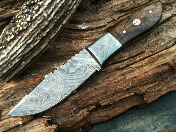 How to Recognize Real vs. Fake Damascus Steel Knives