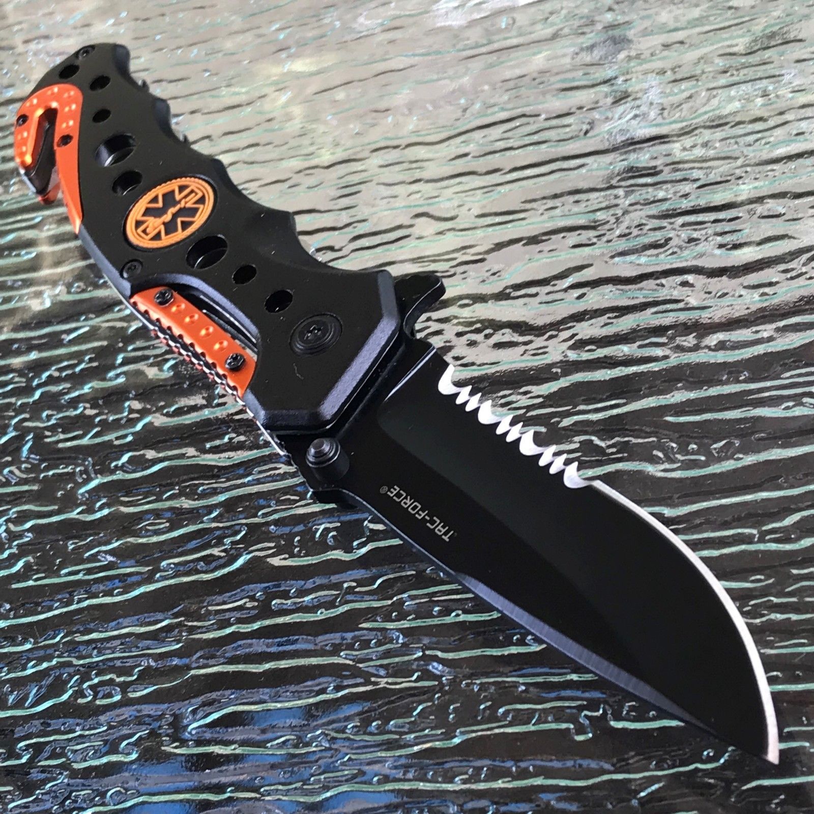 Tac Force TF-723EM Taschenmesser – Mit Gürtelclip, Glasbrecher & Sitzgurtschneider, Schwarz
