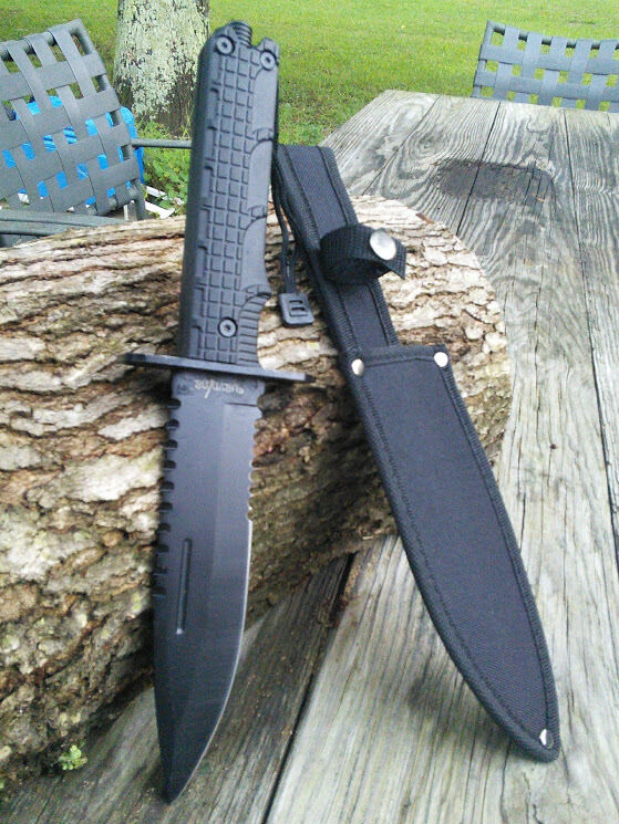 17 Large Tactical Sawback Survival Knife - Unlimited Wares, Inc